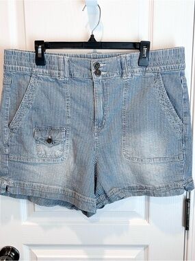 Westbound Women’s Blue & White Railroad Striped Denim Utility Shorts Size 16
